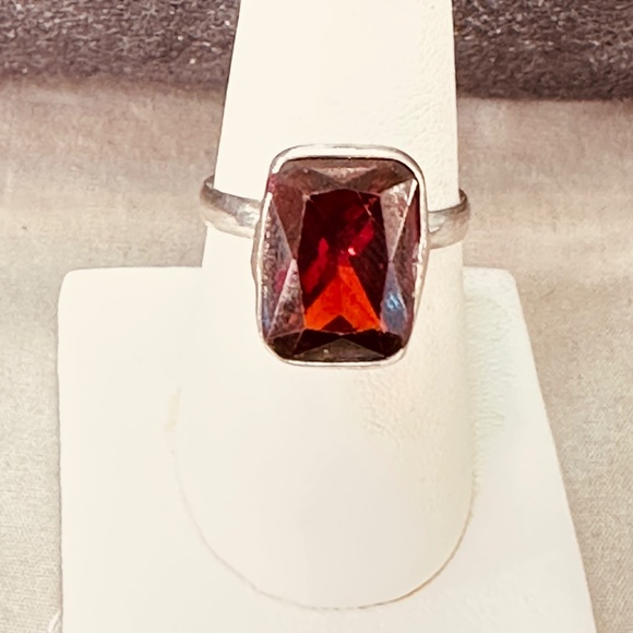 925 Sterling Silver Plated Ring Red Topaz Faceted & Bezel Set Rectangular - Picture 12 of 15